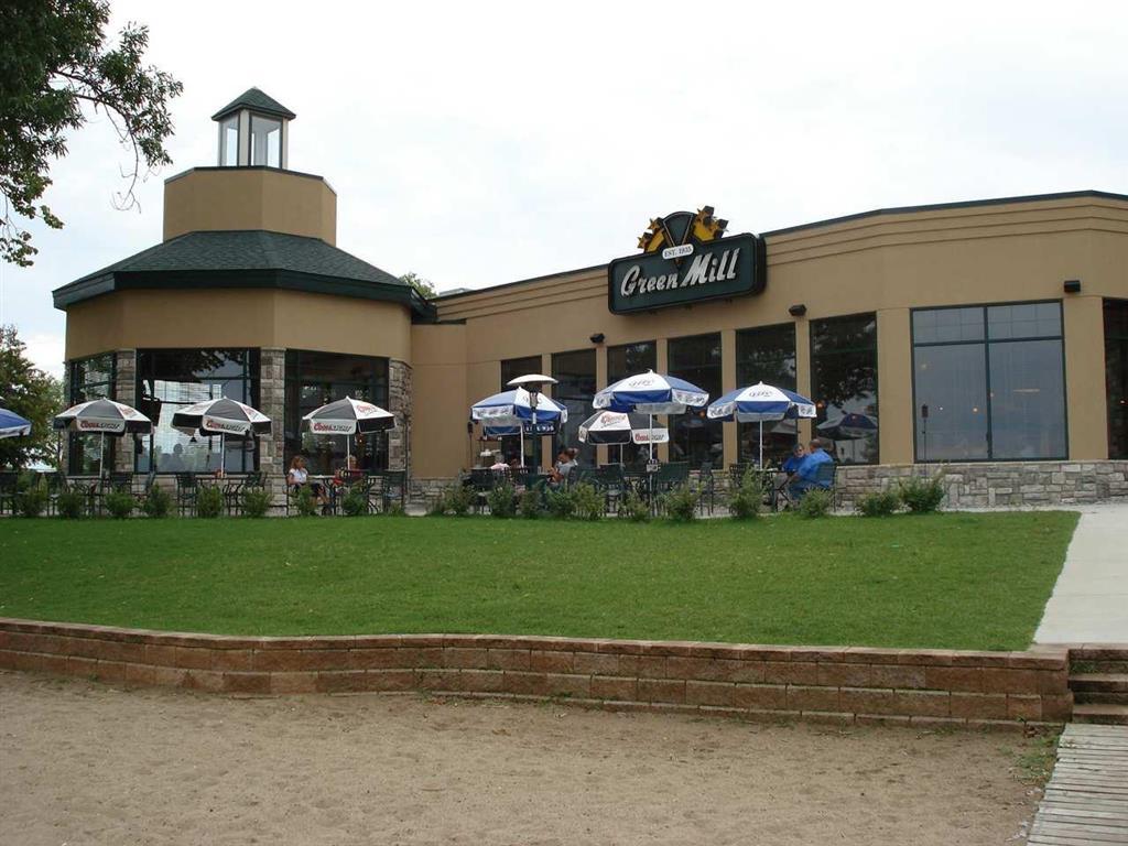 Hotel Doubletree By Hilton Bemidji Restaurante foto