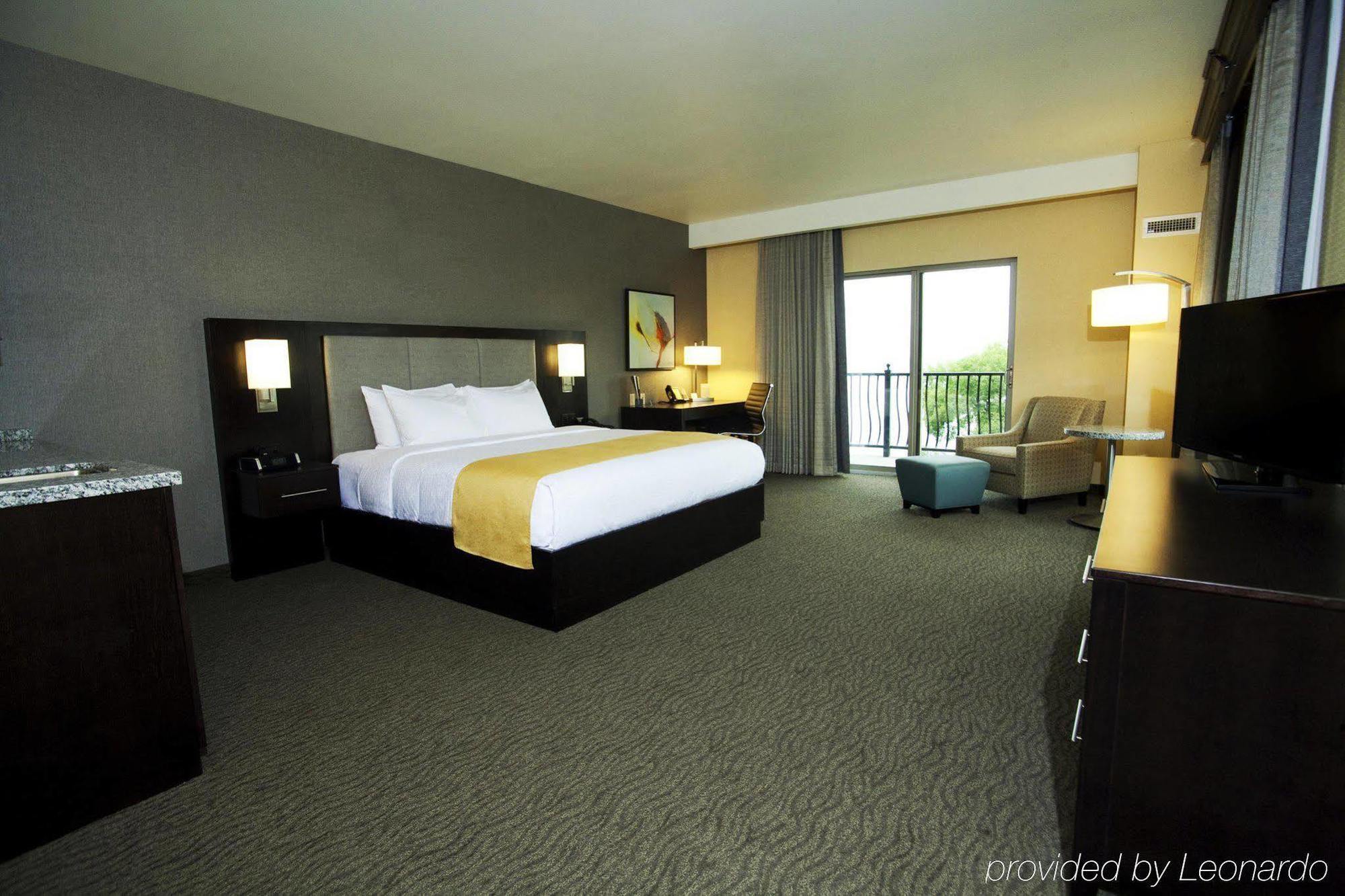 Hotel Doubletree By Hilton Bemidji Exterior foto